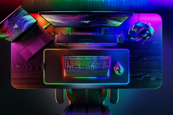 Razer BlackWidow V4 Pro Laidinė žaidimų klaviatūra RGB, Yellow Linear Switch, US, Juoda - Image 6