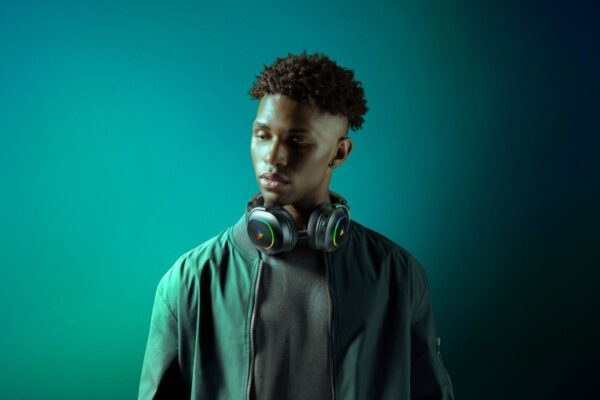 Razer Barracuda X Chroma Belaidės žaidimų ausinės, Bluetooth, Juoda - Image 7