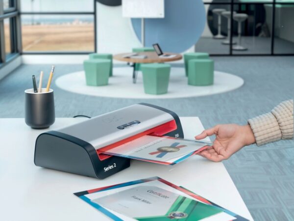 GBC 250 Office Laminavimo aparatas A4, 500 mm/min, Juoda/Pilka - Image 2