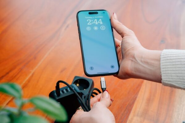 Verbatim 31845 Sync & Charge Kabelis USB-C į USB-C 60W 480Mbps 120cm, Pilka/Juoda - Image 5