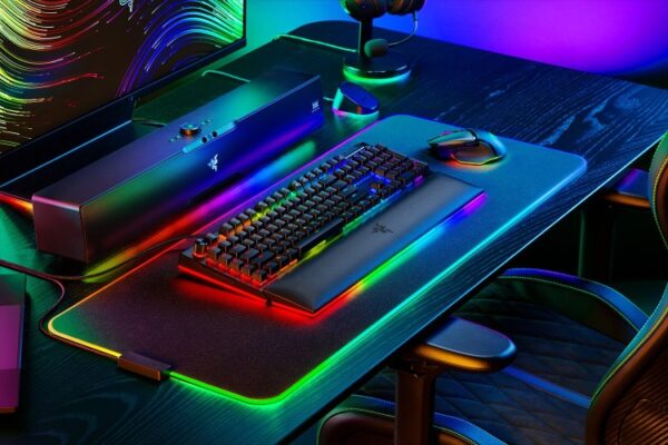 Razer BlackWidow V4 Pro Laidinė žaidimų klaviatūra RGB, Yellow Linear Switch, US, Juoda - Image 8